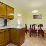 Apartamento Pajtas 2 By Interhome