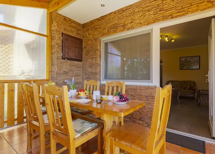 Pajtas 2 By Interhome 鲍洛通费尼韦什